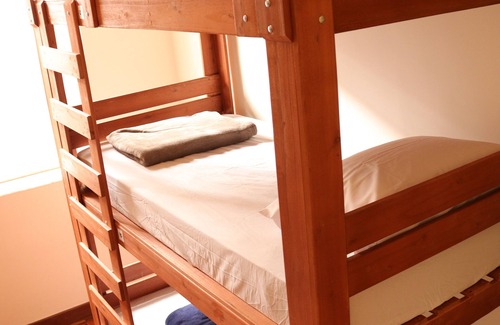 Lourdes Hotel | Nuh Hostel - Lourdes