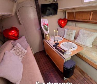 Deauville Alquiler De Eote | Nuit romantique sur un bateau à Deauville