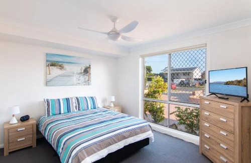 Tuncurry Casa | Number 4 at 27 South Street