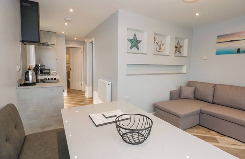 Great Yarmouth Cabaña | Number 9