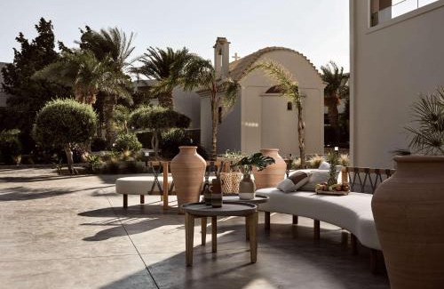 Ierapetra Complejo | Numo Ierapetra Beach Resort Crete, Adults only, Curio Collection Hilton