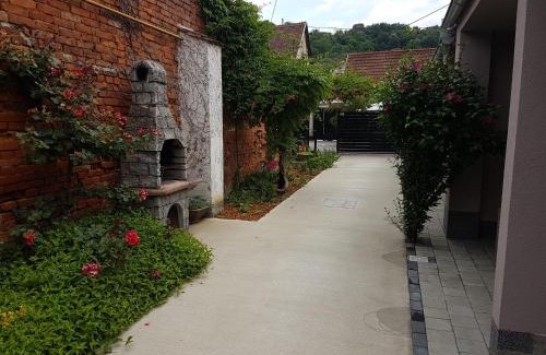 Pozega Apartamento | NunaNina apartmani