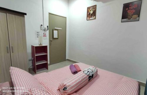 Kampung Bukit Mempelas Casa | Nurul Homestay Ajil