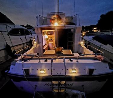 Runnymede Alquiler De Eote | Nut Cracker Suite