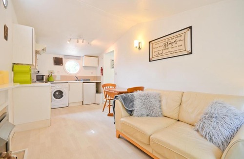 Whippingham Casa | Nutkins Lodge