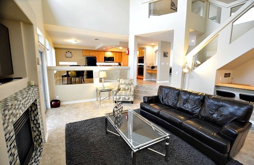 Fort Apache Casa | NV8876 · Piscina privada, spa, sala de juegos, WIFI!