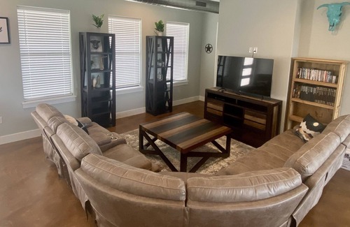 Burnet Casa | Vacation Villa by Lake Buchanan and Spider Mountain
