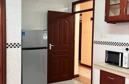 Mombasa Apartamento | Nyali Tropical Retreat: 3-min walk to beach, near malls & major hotels.