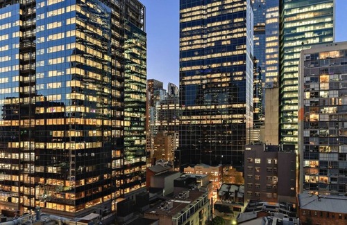 Chinatown Apartamento | NYC Rooftop Penthouse Apartment in Melbournes Paris end