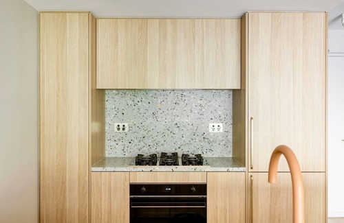 Ultimo Apartamento | NYC-Style Luxe Loft on Wentworth Park | Glebe Gem
