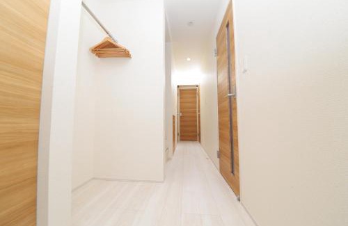 Shinjuku Villa | NYHotel 3 新宿2階建て3室1バスルーム1シャワー2トイレ