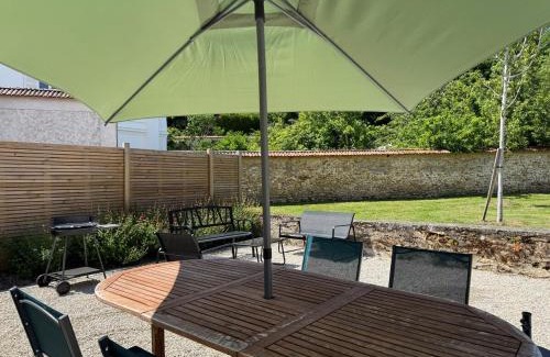 Saint-Martin-de-Brethencourt Apartamento | Nymphéas - Charming apartment village center