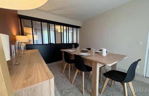 Saint-Martin-de-Brethencourt Apartamento | Nymphéas - Charming apartment village center