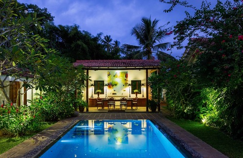 Aturuwella Villa | Nyne Hotels Rock Villa - Bentota