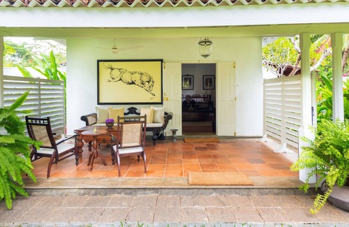 Aturuwella Villa | Nyne Hotels Rock Villa - Bentota