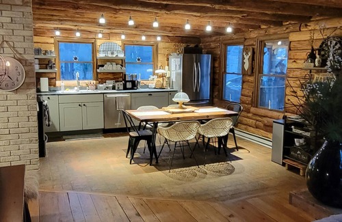 Laurel Ridge Cabina | Your Mountain Cabin Getaway Awaits!