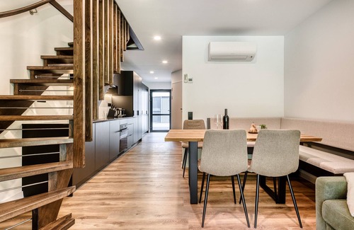 Loruns Chalet De Esquí | Nyra - bsundrix living Tiny
