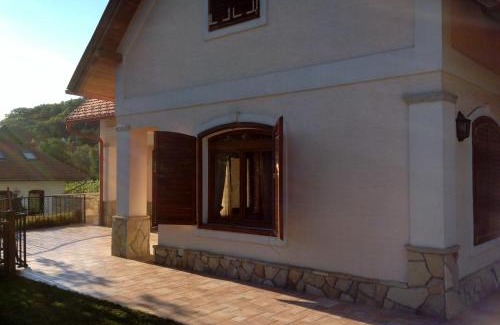 Szigliget Casa | Nyugalom Szigete Vendégház SZIGLIGET