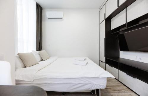 Svyatoshyns'kyi District Apartamento | Nyvky Like Home - Нивки Парк - Студія 40-2