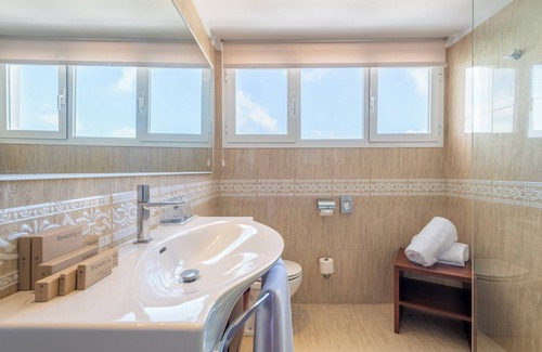 Sant Antoni de Portmany Hotel | NYX Hotel Ibiza - Adults Only