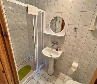gmina Olszyna Otro | Ośrodek leśny Rajsko w Zapuście