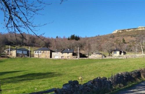 Eiriz Chalet De Esquí | O Busto Aldea Rural