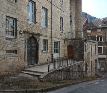 Salins-les-Bains Apartamento | O'Couvent - Appartement 232 - 1 chambre - 71 m2 - Troisième étage