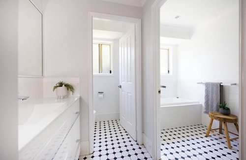 Kioloa Casa | O'Hara - Waterfront, walk to Merry Beach