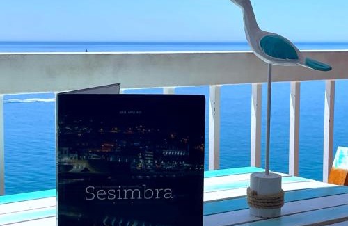 Santiago Apartamento | O som das ondas - vista soberba de mar