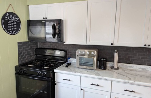Ottumwa Casa | O Town Quiet Cozy Cottage