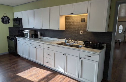 Ottumwa Casa | O Town Quiet Cozy Cottage