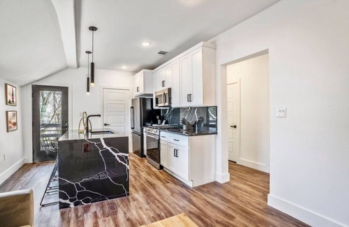 East Downtown Houston Casa | O4 -B · The O'Four, Eado Retreat - Unit B