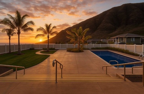 Makaha Valley Casa | ★Oahu Perfect Vacation Million Dollar Views, Pool, Near Beach, 4BR Sleeps 14★