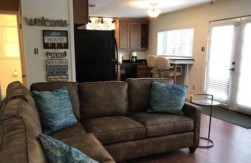 Log Cabin Casa | Oak Acres es el lugar para estar
