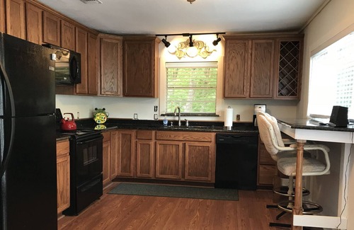 Log Cabin Casa | Oak Acres es el lugar para estar