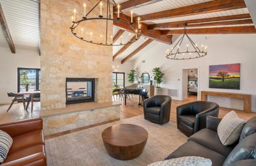 Templeton Casa | Oak and Vine Vineyard Estate