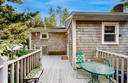 Oak Bluffs Casa | Oak Bluffs Darling