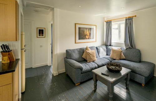 Cranbrook Casa | Oak Cabin Overlooking Bedgebury Forest