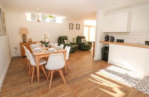 Hoylandswaine Cabaña | Oak Cottage