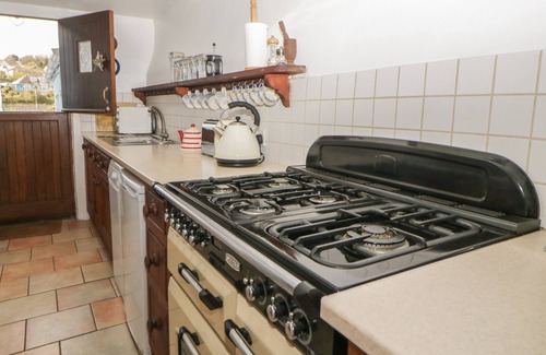 Turnchapel Cabaña | OAK COTTAGE, pet friendly, character holiday cottage in Hooe