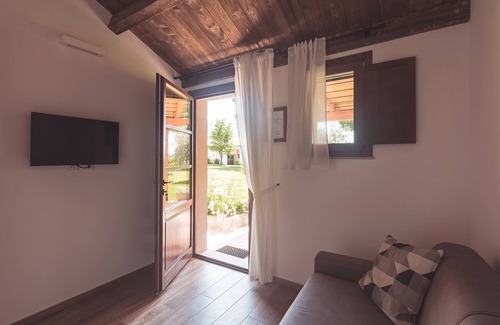 Nerbisci Otro | OAK FARMHOUSE - POPLAR APARTMENT