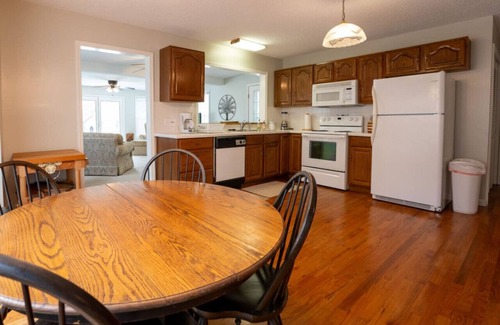 Cedar Bluff Casa | Oak Grove Cottage on Weiss Lake