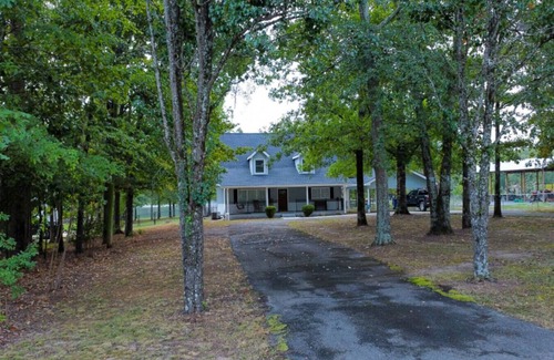 Cedar Bluff Casa | Oak Grove Cottage on Weiss Lake