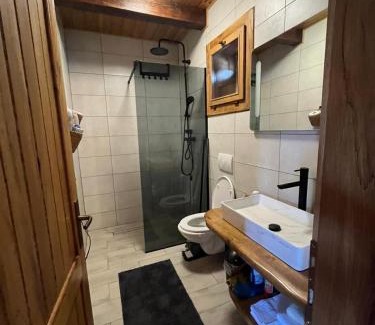 Cvetkovic Casa | Oak House Mrežnica