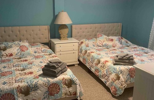 Tranquil Harbour Casa | Oak Island 4BR Retreat