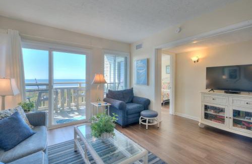 Caswell Beach Casa | Oak Island Beach Villa 207