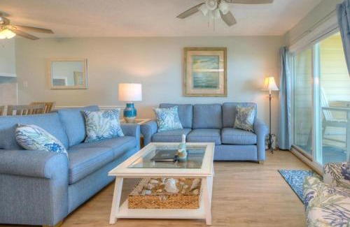 Caswell Beach Casa | Oak Island Beach Villa 308 Sandy Groves