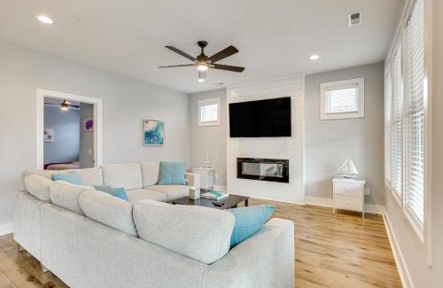Tranquil Harbour Casa | Oak Island Coastal Home with Covered Deck!