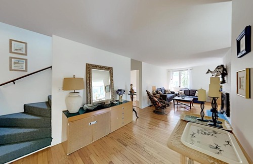 Oak Bluffs Casa | Oak Leaf Cape Cottage
