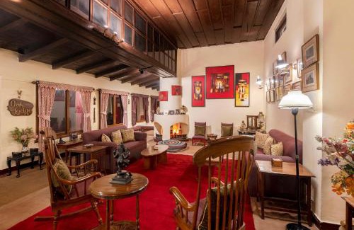 Bhowali Villa | Oak Lodge 5BD Vintage Home